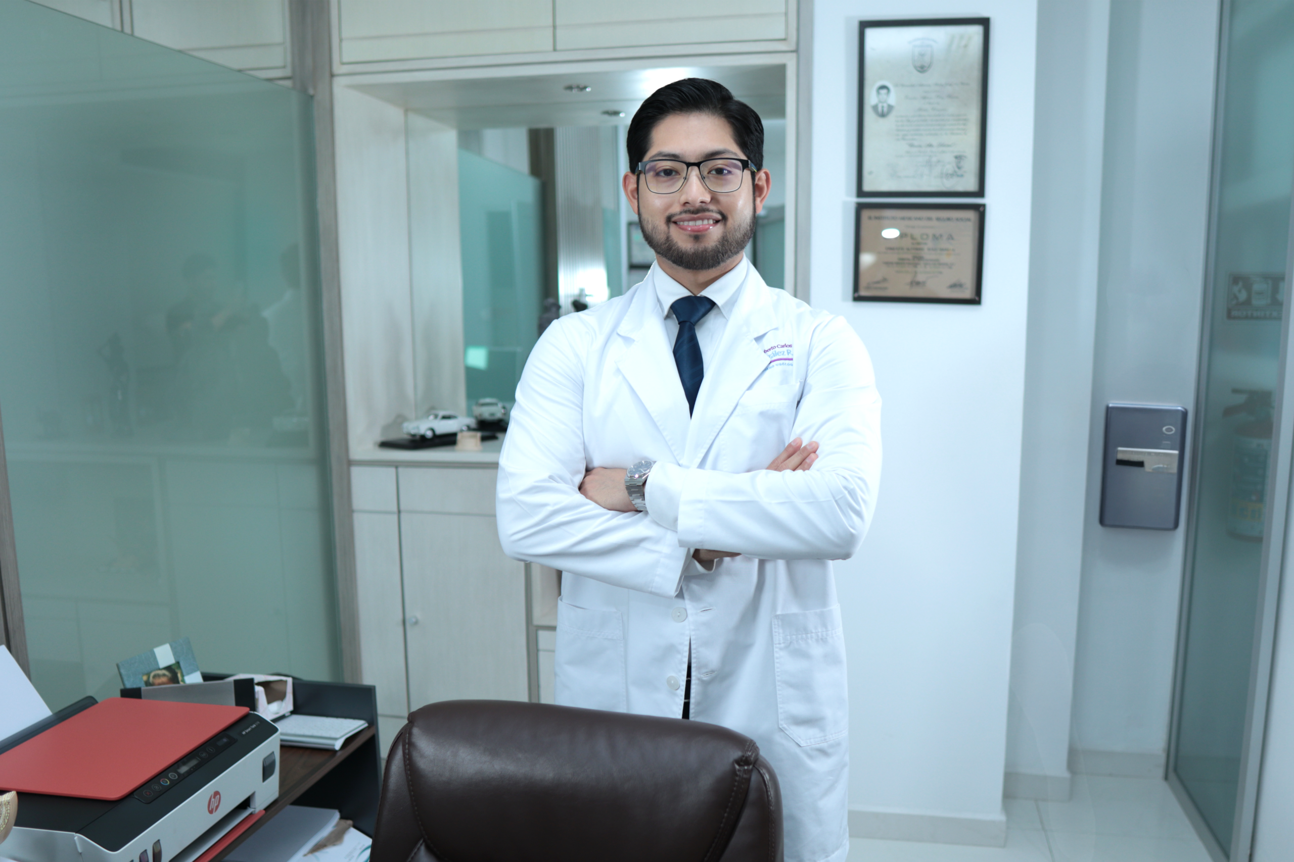 Dr. Roberto González urólogo Cancún